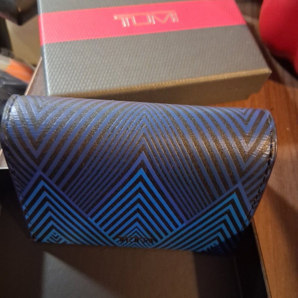 Tumi